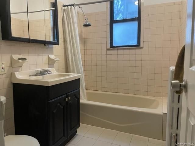 7101 35th Avenue, Jackson Heights, NY 11372