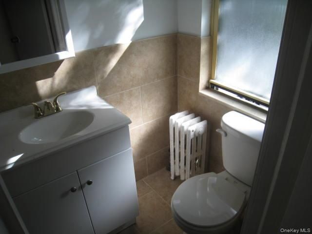 7101 35th Avenue, Jackson Heights, NY 11372