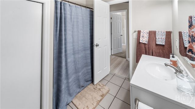 118 S Coastal Highway, Port Wentworth, GA 31407