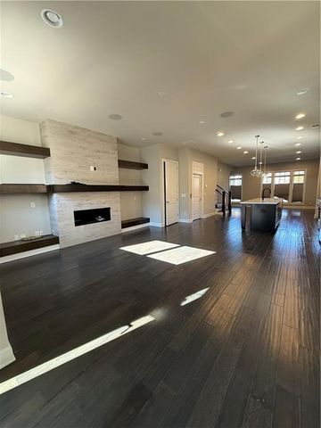 251 Franklin Road, Atlanta, GA 30342