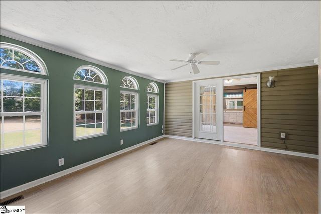 1 Brooke Lee Circle, Taylors, SC 29687
