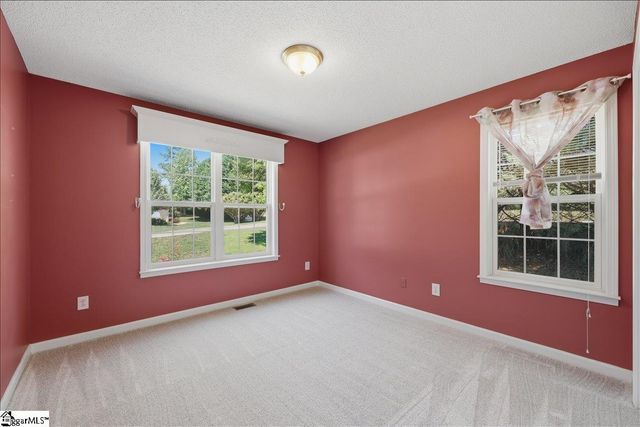 1 Brooke Lee Circle, Taylors, SC 29687