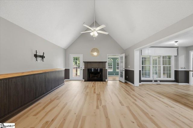 1 Brooke Lee Circle, Taylors, SC 29687