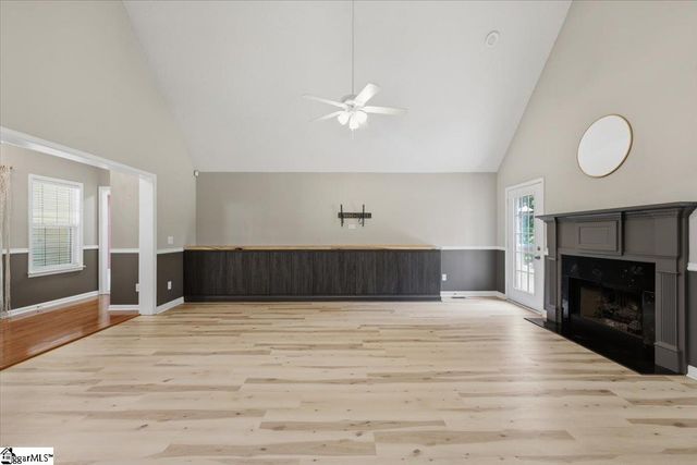 1 Brooke Lee Circle, Taylors, SC 29687