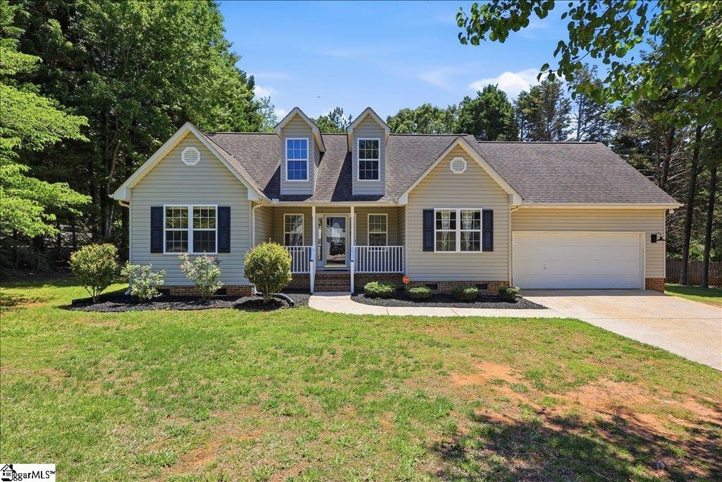 1 Brooke Lee Circle, Taylors, SC 29687