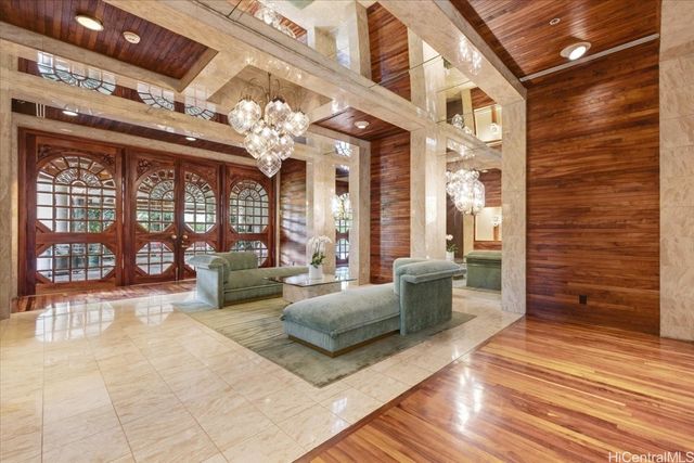 1525 Wilder Avenue 405, Honolulu, HI 96822