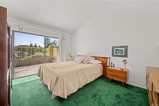 1065 Brewley Lane, Vista, CA 92081