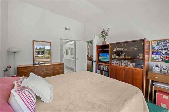 1065 Brewley Lane, Vista, CA 92081