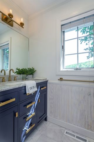 4 Harbour View Drive, New Fairfield, CT 06812