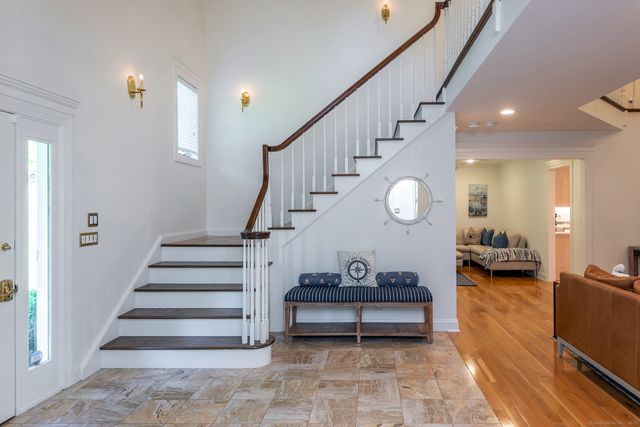 4 Harbour View Drive, New Fairfield, CT 06812