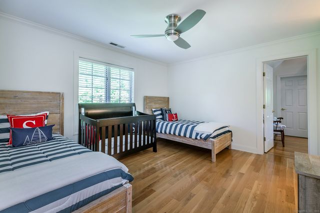 4 Harbour View Drive, New Fairfield, CT 06812