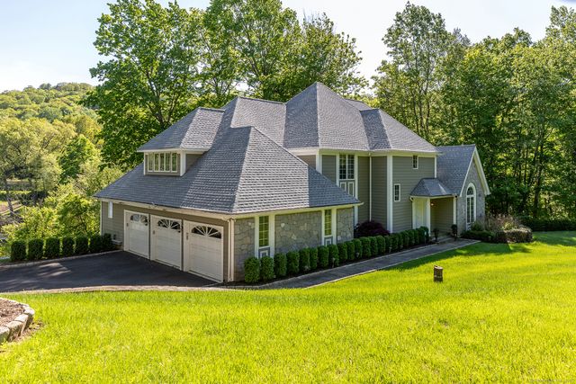 4 Harbour View Drive, New Fairfield, CT 06812