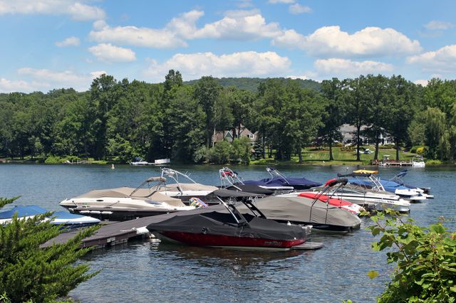 4 Harbour View Drive, New Fairfield, CT 06812