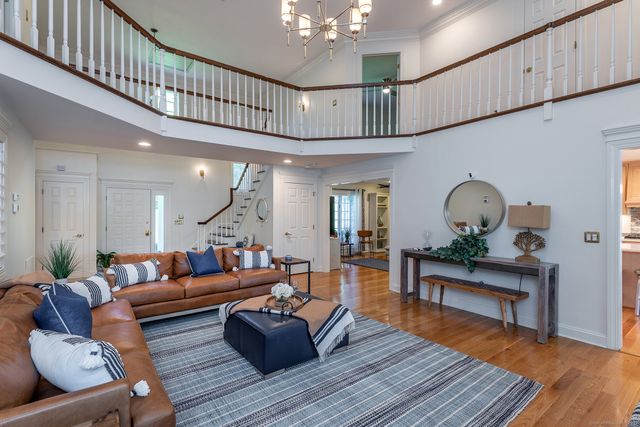 4 Harbour View Drive, New Fairfield, CT 06812