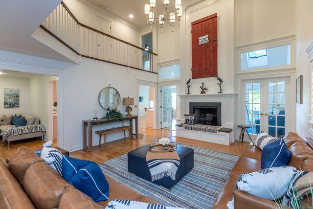 4 Harbour View Drive, New Fairfield, CT 06812