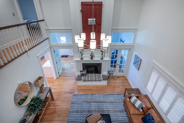 4 Harbour View Drive, New Fairfield, CT 06812