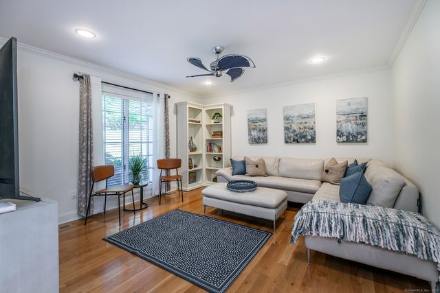 4 Harbour View Drive, New Fairfield, CT 06812