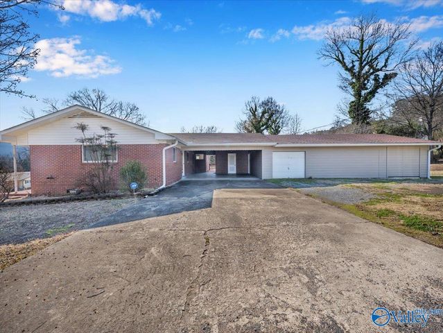 2212 Alabama Avenue NW, Fort Payne, AL 35967