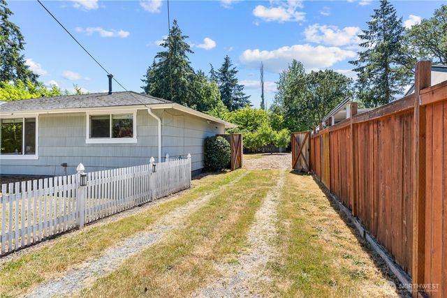 11510 Military Road SW, Lakewood, WA 98498