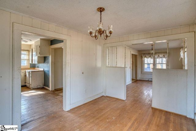 7 Courtney Circle, Greenville, SC 29617