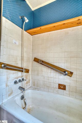 7 Courtney Circle, Greenville, SC 29617