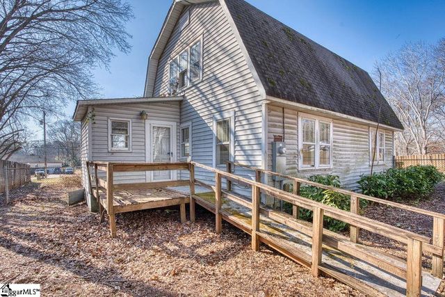 7 Courtney Circle, Greenville, SC 29617