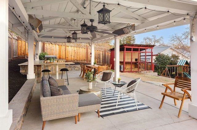 109 Feliz Ct, Danville, CA 94526