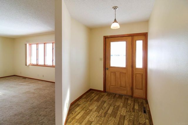 1107 12th Street, Grundy Center, IA 50638