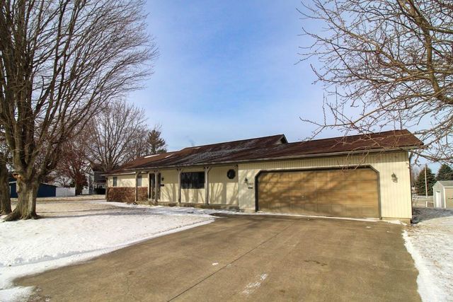 1107 12th Street, Grundy Center, IA 50638