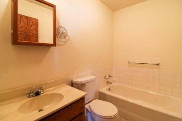 1107 12th Street, Grundy Center, IA 50638