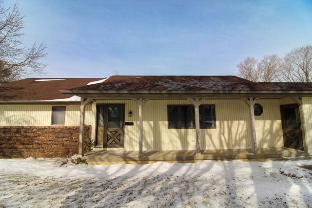 1107 12th Street, Grundy Center, IA 50638