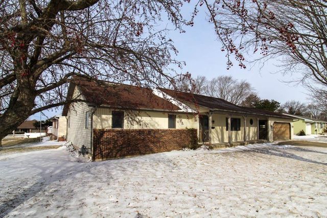 1107 12th Street, Grundy Center, IA 50638