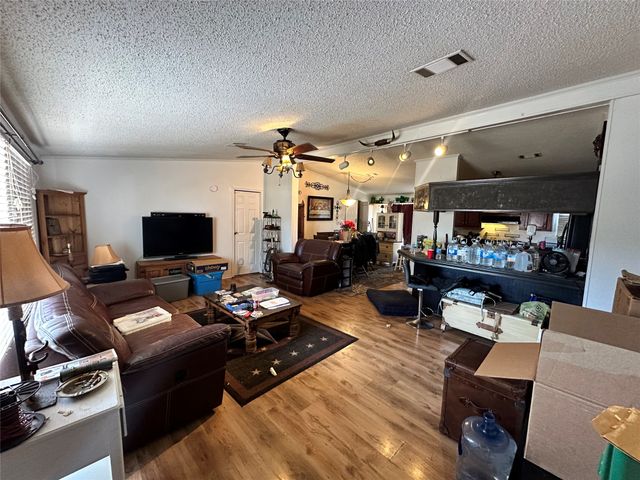 13925 Briar Road, Azle, TX 76020