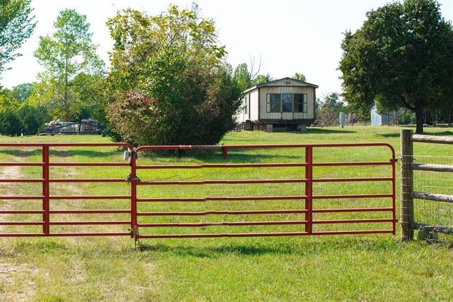 106851 S Paula Jean Drive, Mcloud, OK 74851