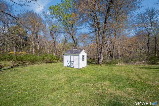 50 Ledge Hill Road, Guilford, CT 06437
