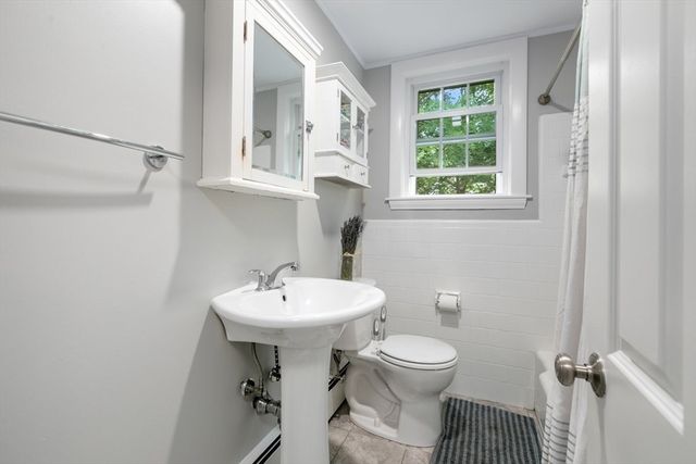 60 Vinton St 3, Melrose, MA 02176