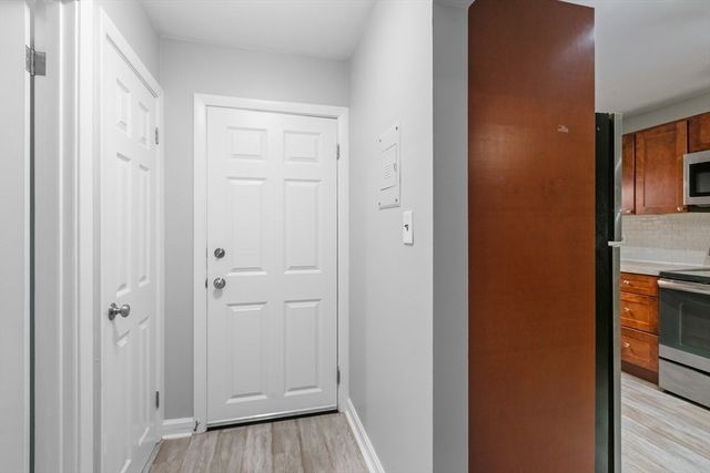 60 Vinton St 3, Melrose, MA 02176