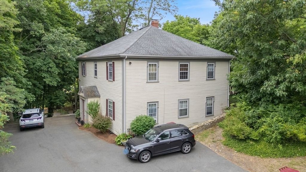 60 Vinton St 3, Melrose, MA 02176
