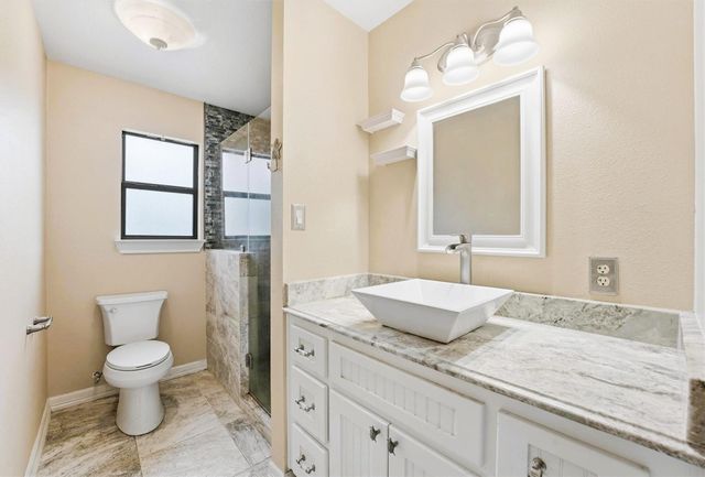 7307 Ironwood Lane N, Baytown, TX 77521