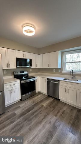 14646 LONDON LN, Bowie, MD 20715