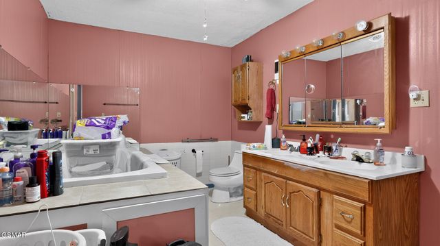 390 NE Ledford Road, Cleveland, TN 37323