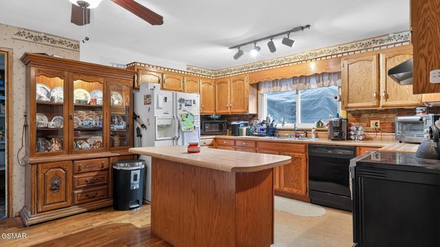 390 NE Ledford Road, Cleveland, TN 37323
