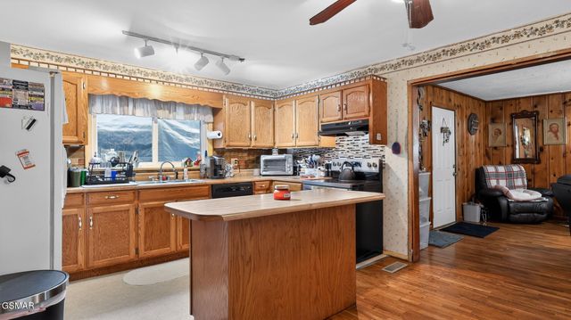 390 NE Ledford Road, Cleveland, TN 37323