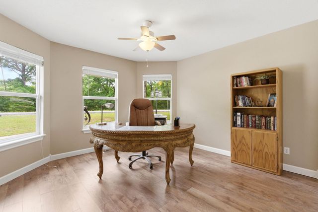10 Cara Lane, Blue Eye, MO 65611