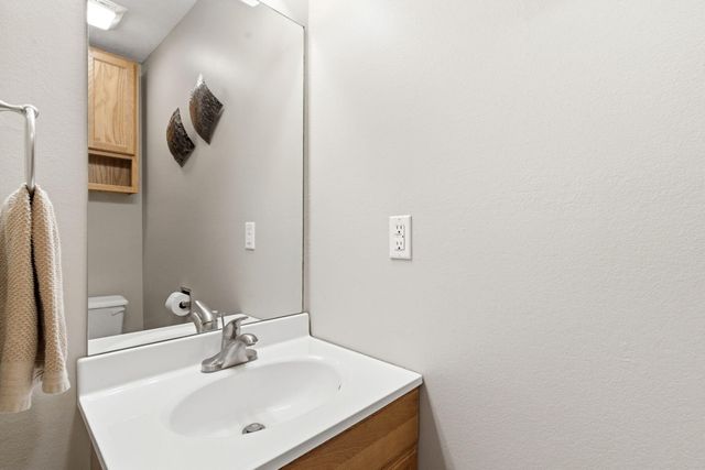 10 Cara Lane, Blue Eye, MO 65611