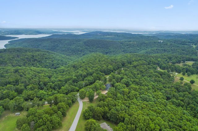 10 Cara Lane, Blue Eye, MO 65611