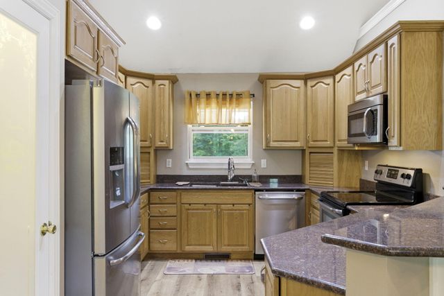 10 Cara Lane, Blue Eye, MO 65611