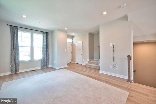 221 EDWIN RD, Frederick, MD 21702