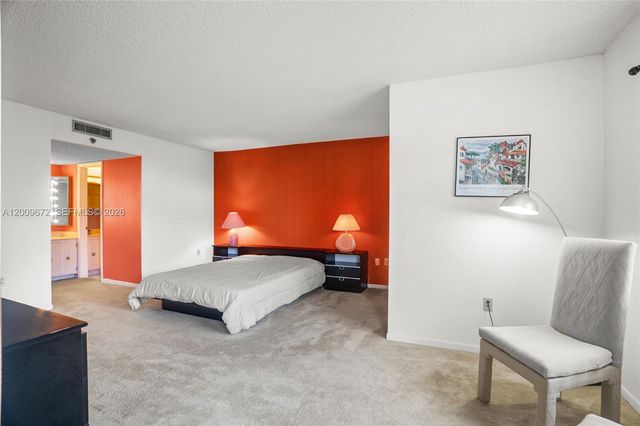 3940 Inverrary Blvd 304-A, Lauderhill, FL 33319