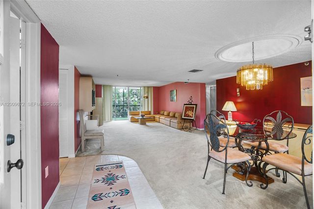 3940 Inverrary Blvd 304-A, Lauderhill, FL 33319